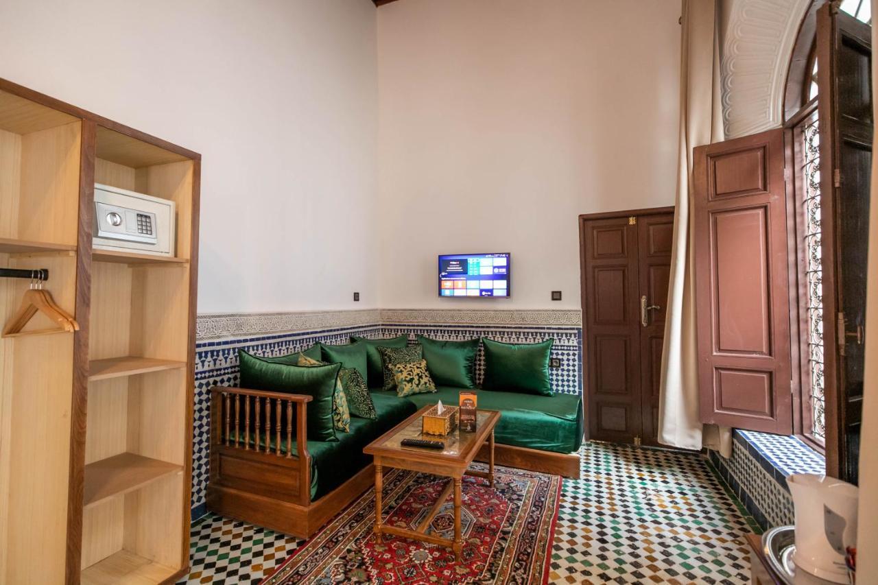 Riad Ziyat &