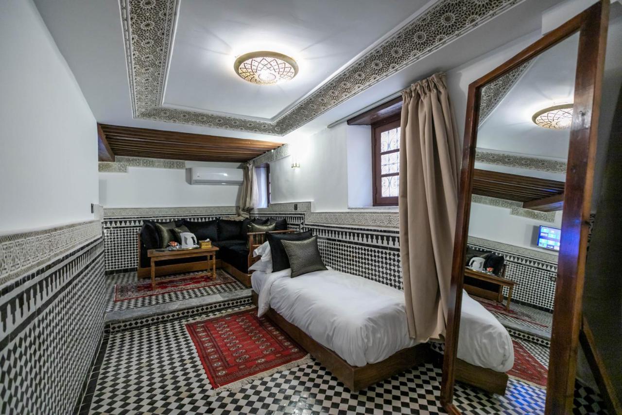 Ziyat & Riad 5*