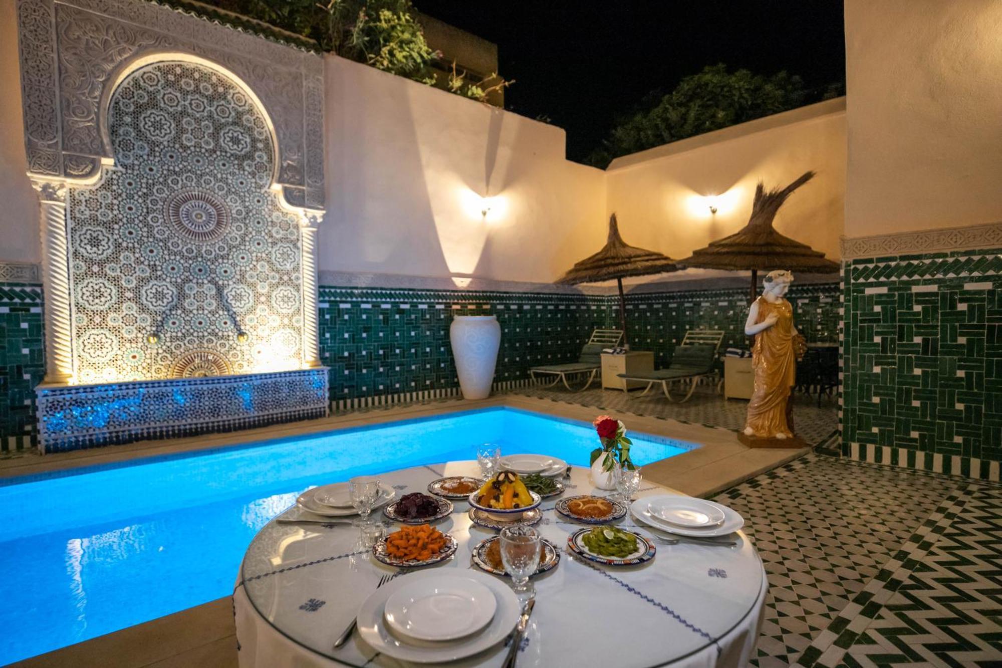 Ziyat & 5*