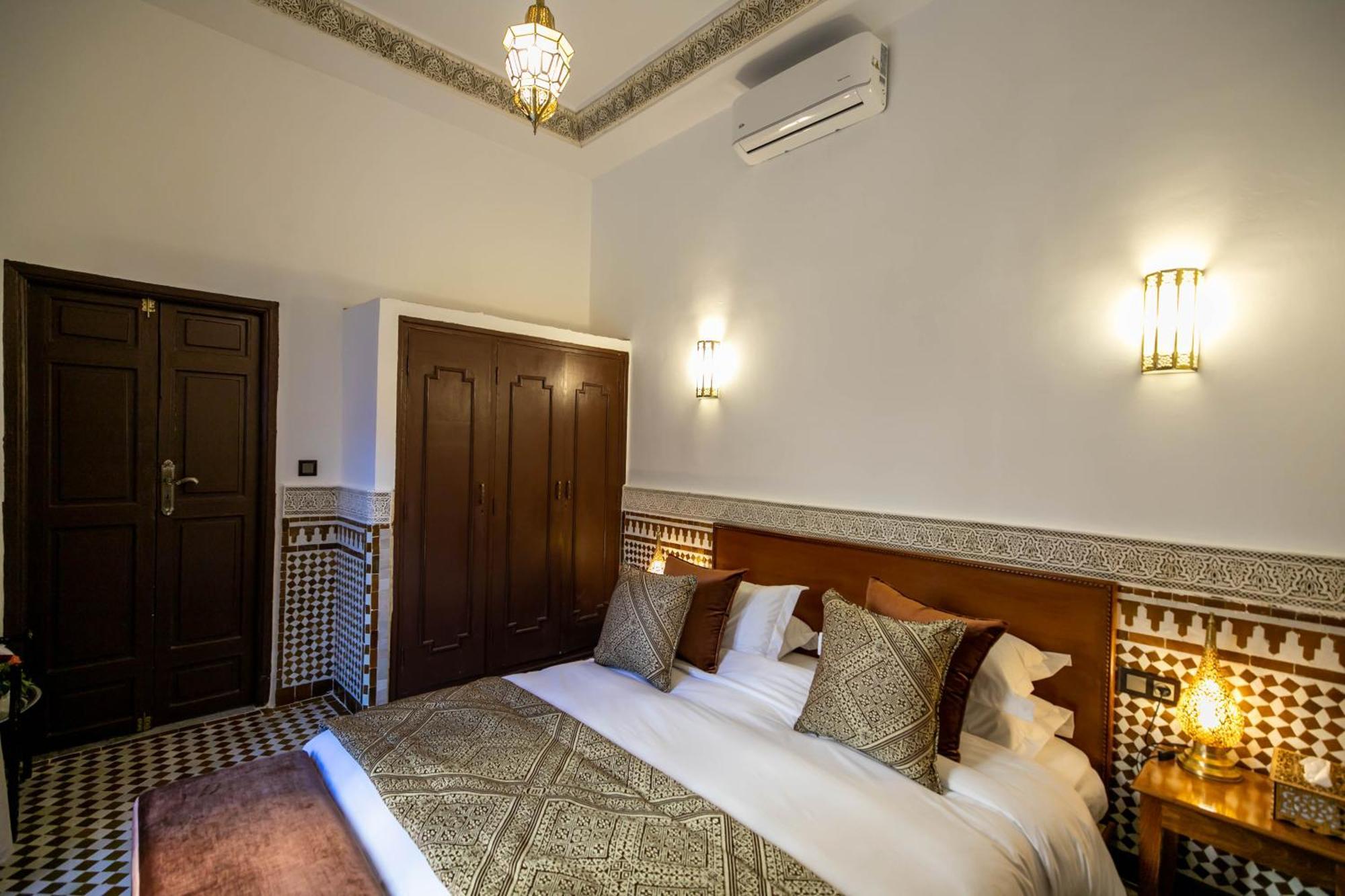 Ziyat & Riad 5*